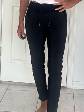 lululemon athletica Black Dance Studio Athletic Pants 2 good condition